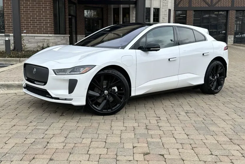 2024 Jaguar I-PACE EV400 HSE photo 1