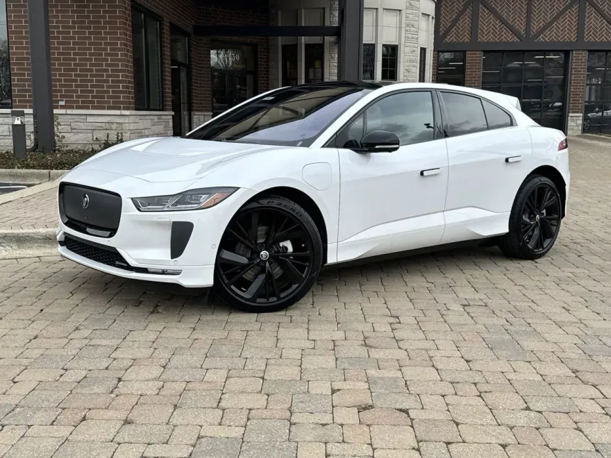 2024 Jaguar I-PACE EV400 HSE photo 1