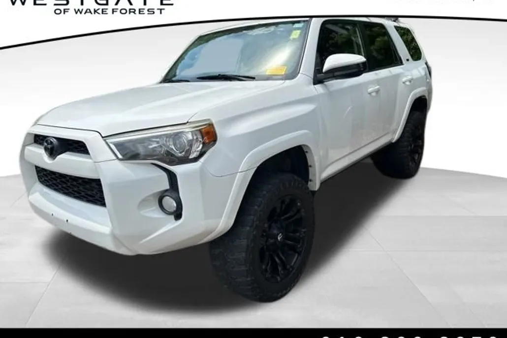 2015 Toyota 4Runner SR5 4WD photo 1