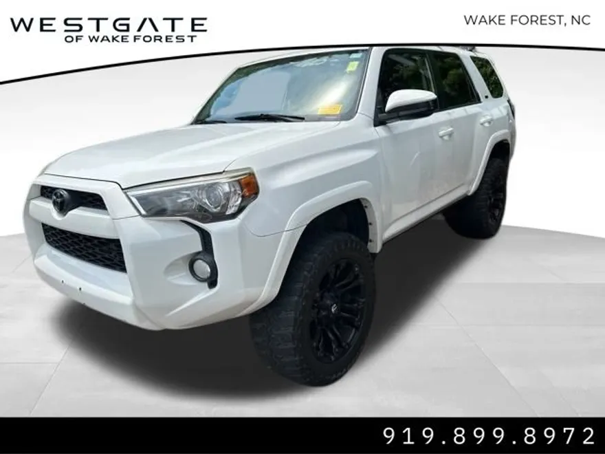 2015 Toyota 4Runner SR5 4WD photo 1