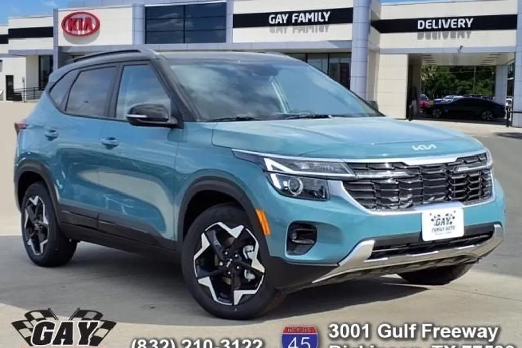 2025 Kia Seltos S photo 1