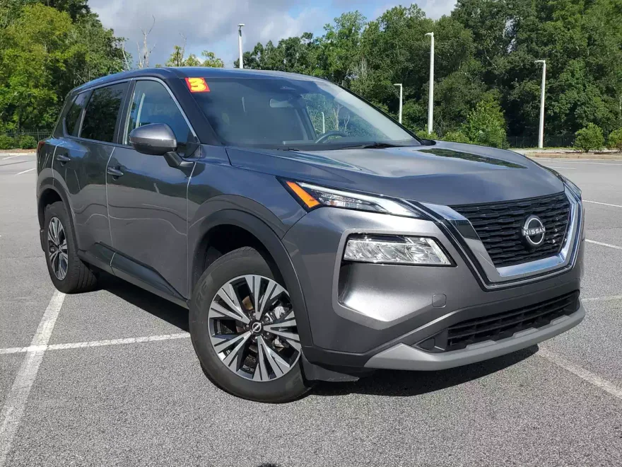 2023 Nissan Rogue SV photo 1