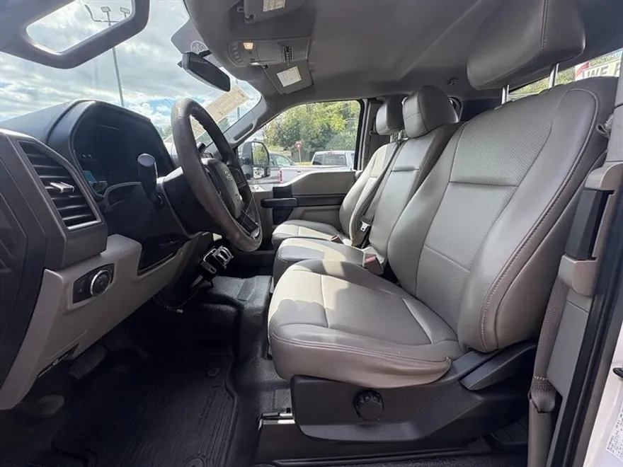2018 Ford F-350 XL photo 1