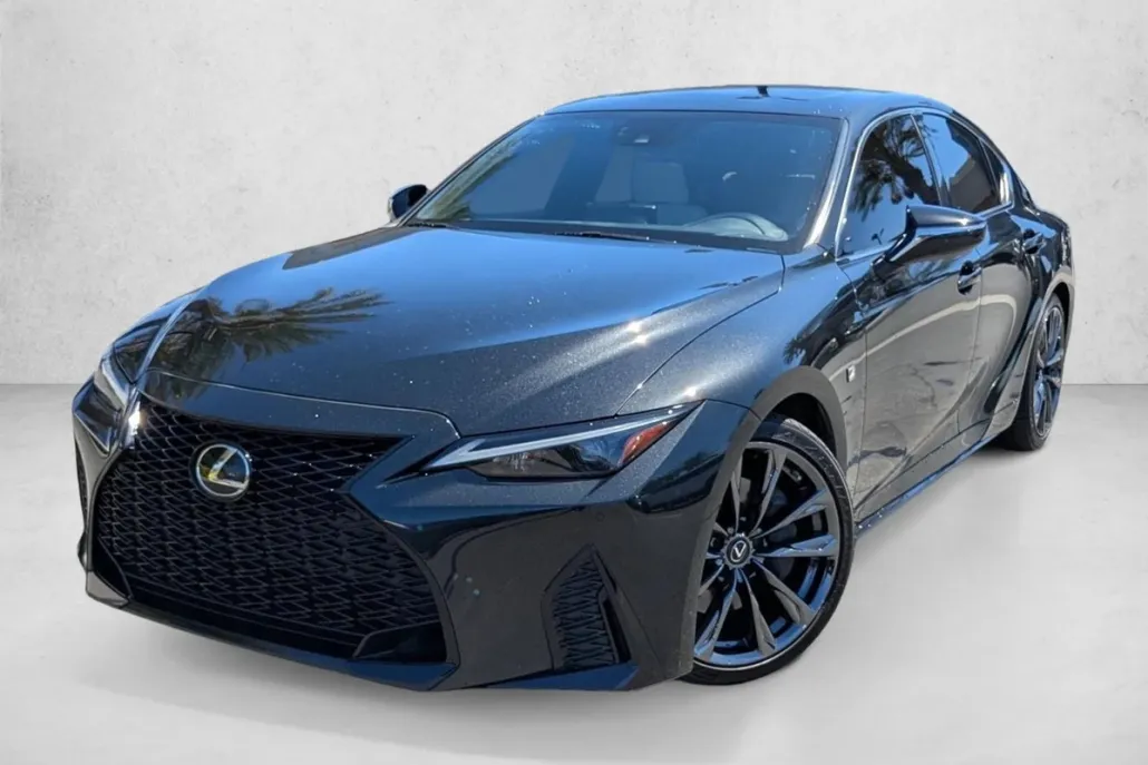 2022 Lexus IS F SPORT photo 1