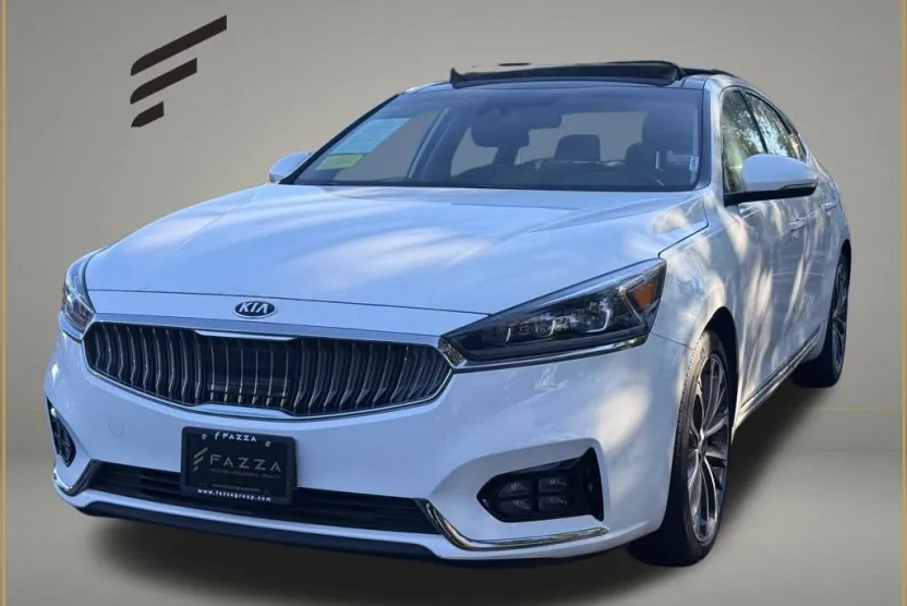 2019 Kia Cadenza Technology photo 1