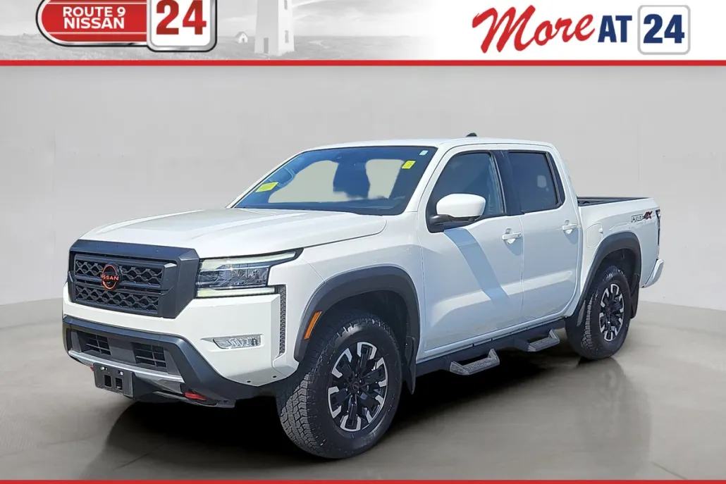 2022 Nissan Frontier PRO-4X photo 1