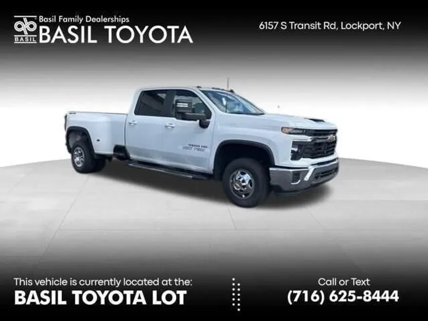 2024 Chevrolet Silverado 3500HD LT photo 1