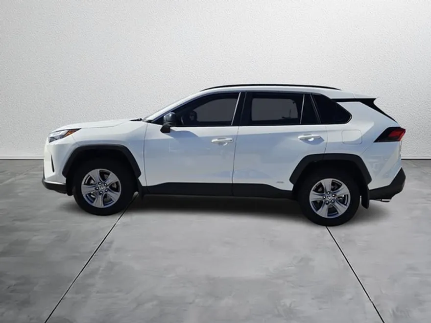 2024 Toyota RAV4 Hybrid LE photo 1