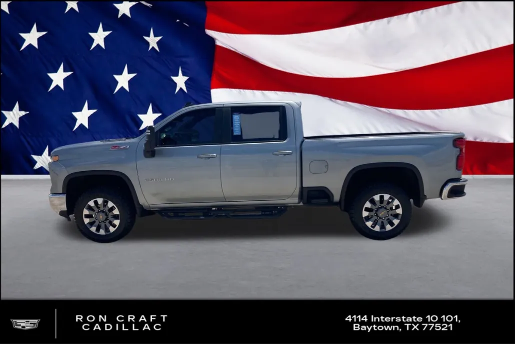 2024 Chevrolet Silverado 2500HD LT photo 1