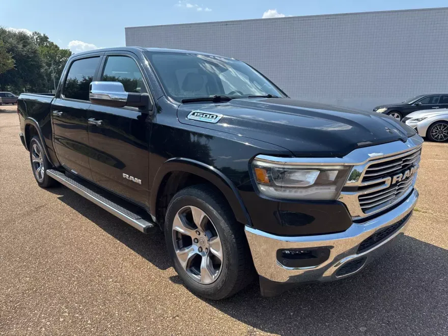 2022 Ram 1500 Laramie photo 1