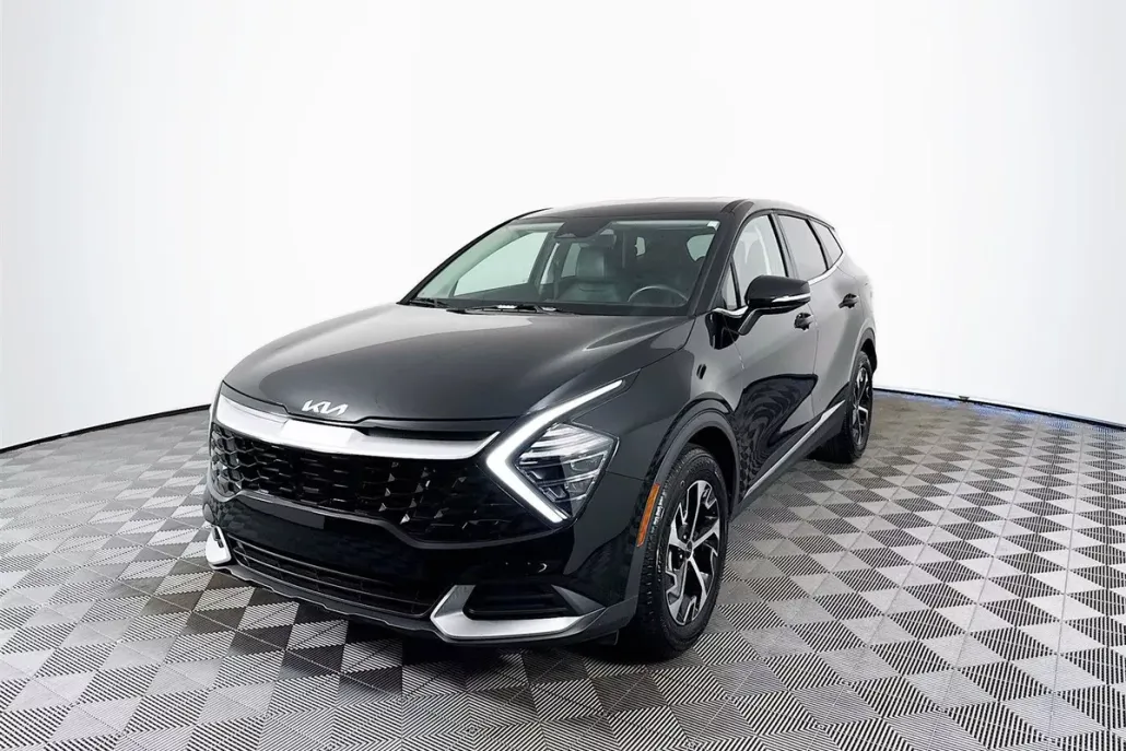 2025 Kia Sportage EX photo 1
