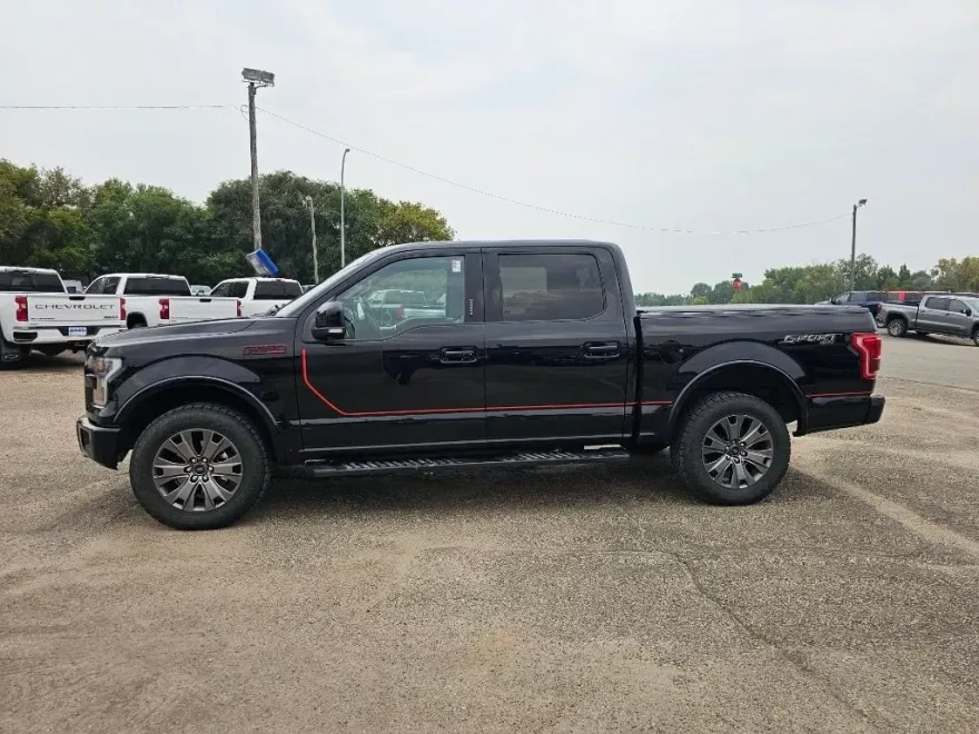 2016 Ford F-150 Lariat photo 1