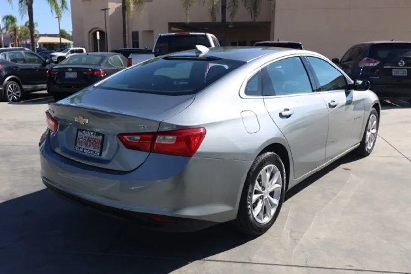 2023 Chevrolet Malibu 1LT photo 1