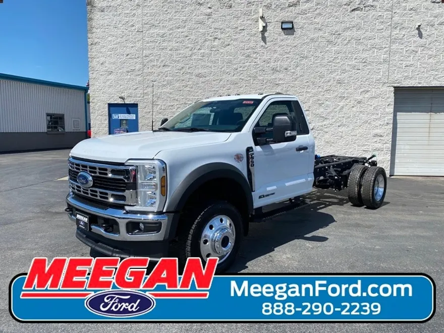 2024 Ford F-550 XLT photo 1
