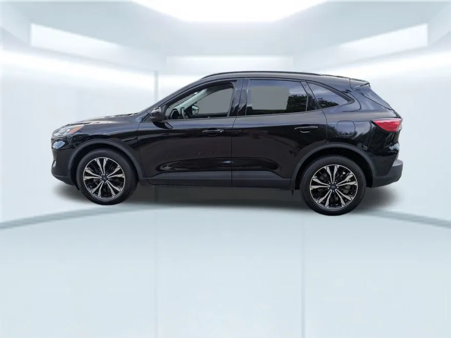 2022 Ford Escape SEL photo 1