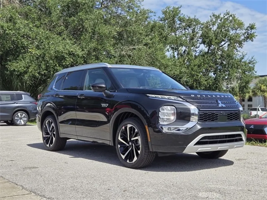 2025 Mitsubishi Outlander PHEV SEL Platinum photo 1