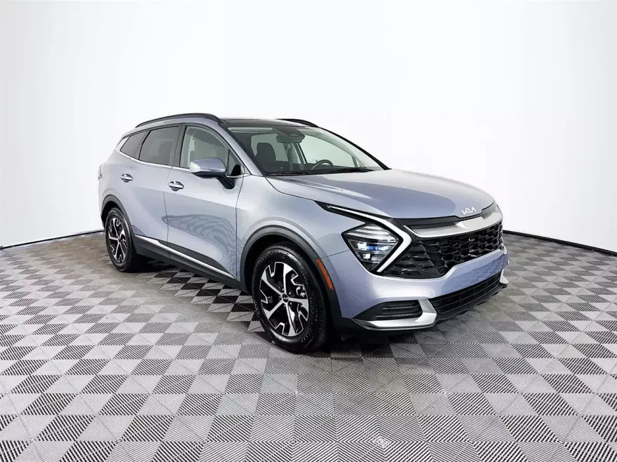 2025 Kia Sportage EX photo 1