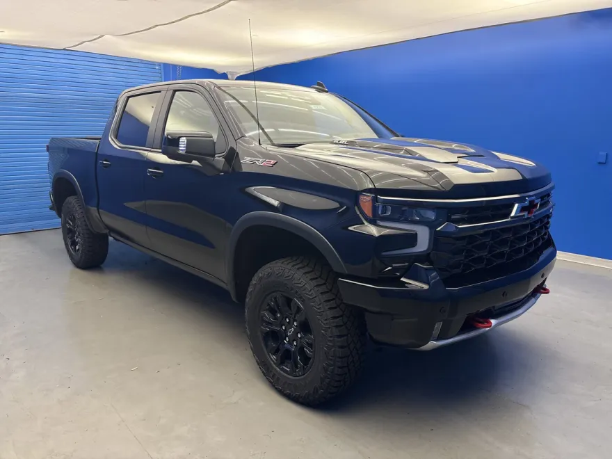 2026 Chevrolet Silverado 1500 ZR2 photo 1