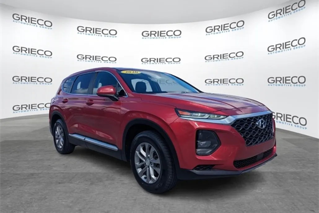 2020 Hyundai Santa Fe SE photo 1
