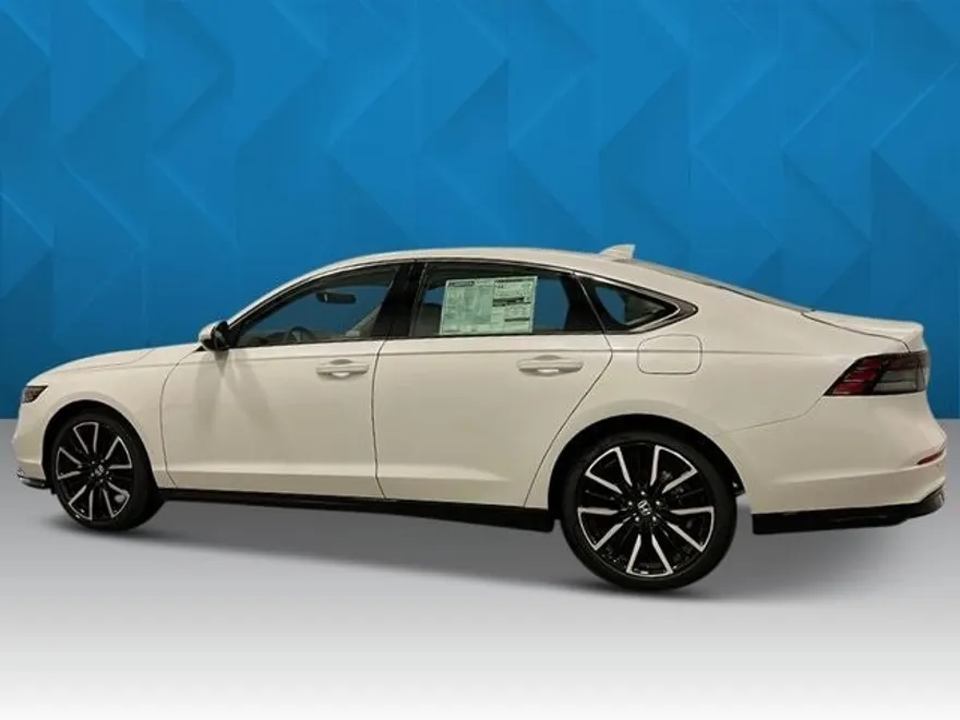 2025 Honda Accord Hybrid Touring photo 1