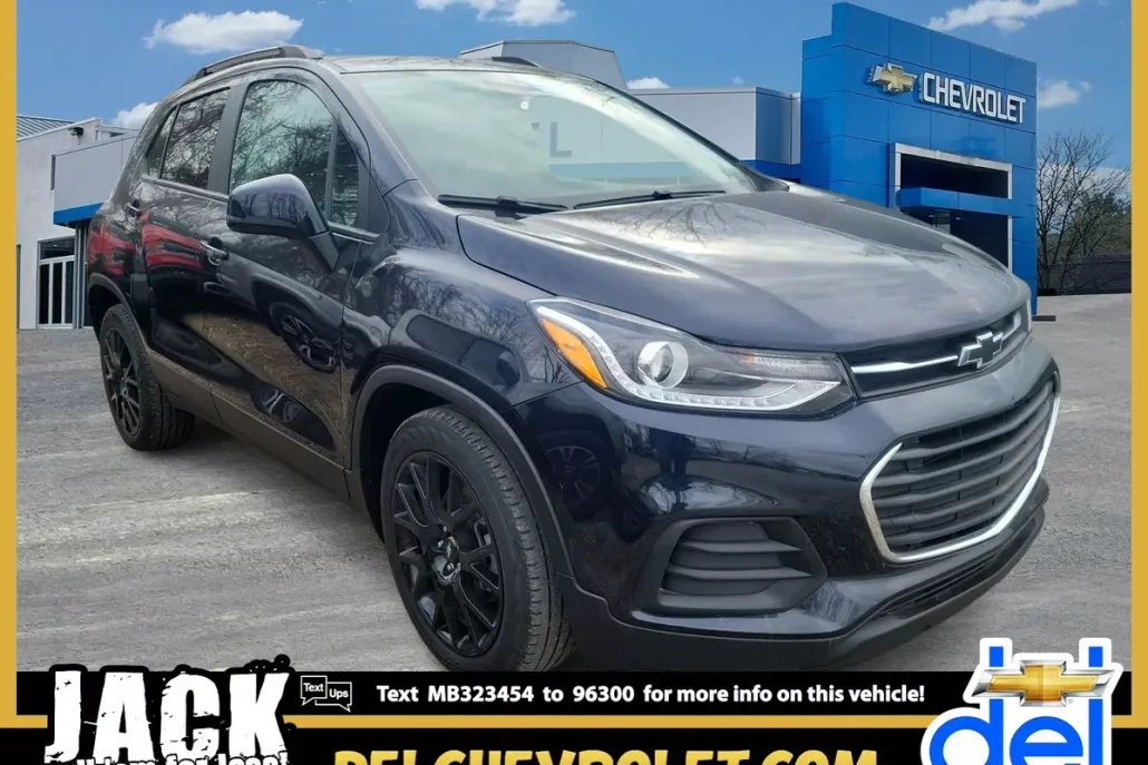 2021 Chevrolet Trax LT photo 1