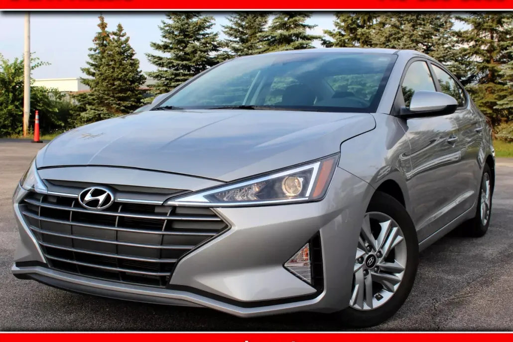 2020 Hyundai Elantra SEL photo 1