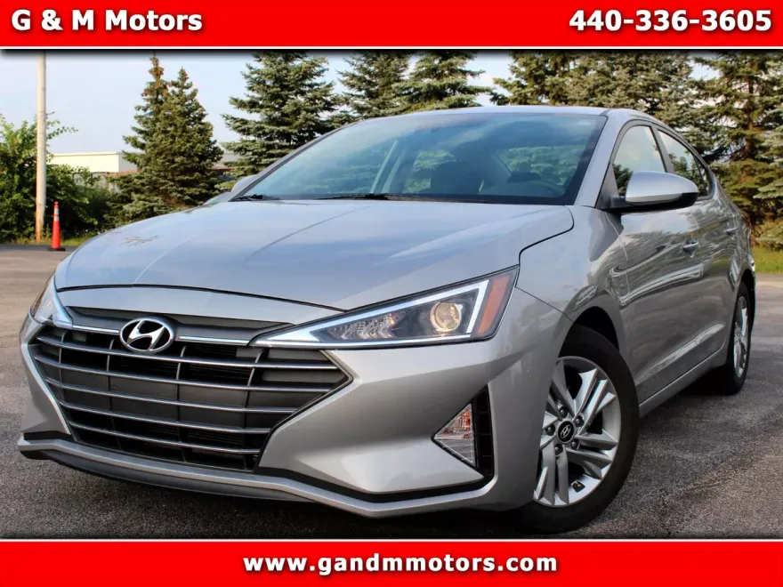 2020 Hyundai Elantra SEL photo 1