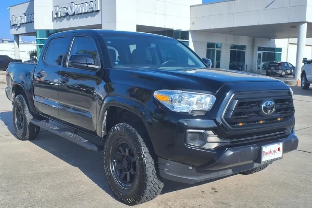 2023 Toyota Tacoma SR5 4x4 V6 photo 1