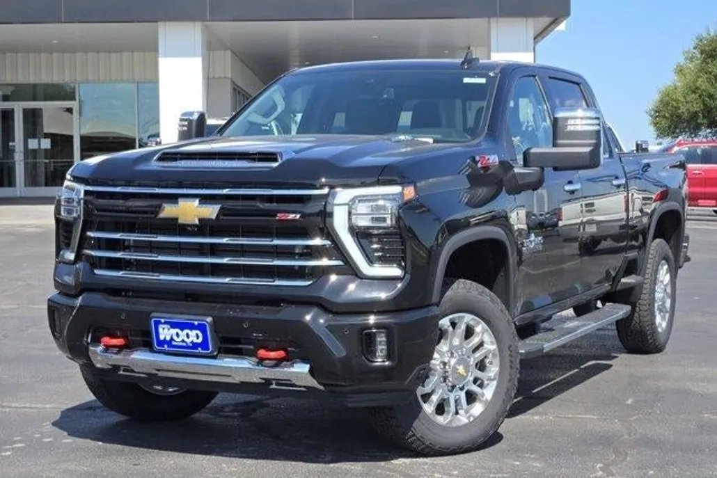 2025 Chevrolet Silverado 2500HD LTZ photo 1