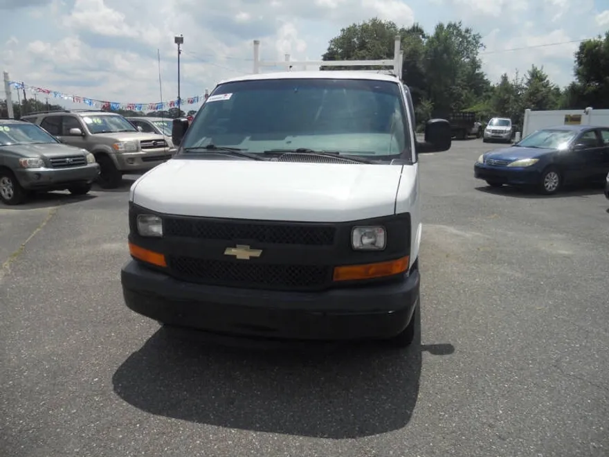 2016 Chevrolet Express 2500 Cargo photo 1