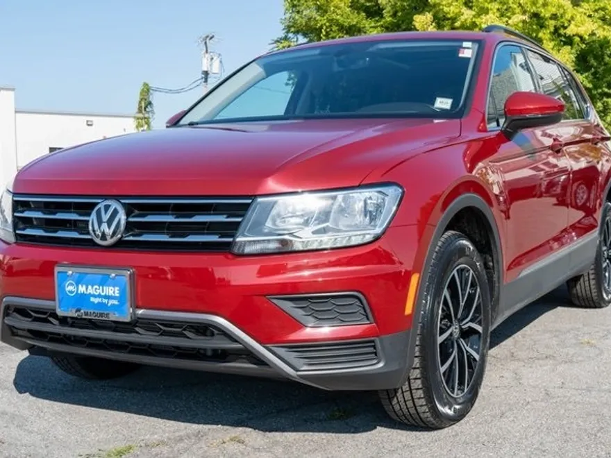 2021 Volkswagen Tiguan SE photo 1