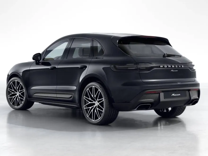 2026 Porsche Macan T photo 1
