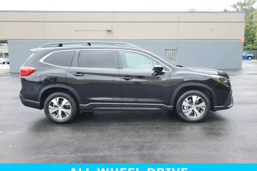 2024 Subaru Ascent Premium photo 1