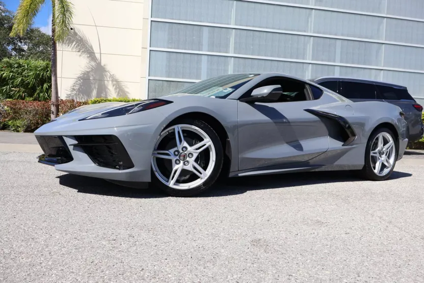 2024 Chevrolet Corvette Stingray 1LT photo 1