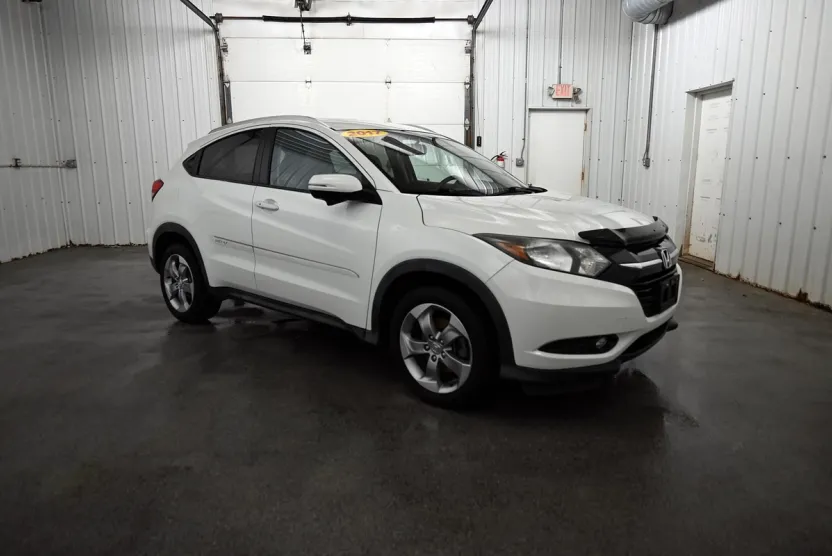 2017 Honda HR-V EX-L photo 1