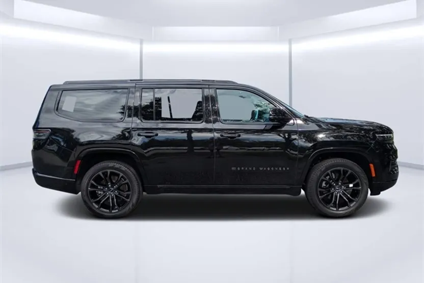 2024 Jeep Grand Wagoneer Series III Obsidian photo 1