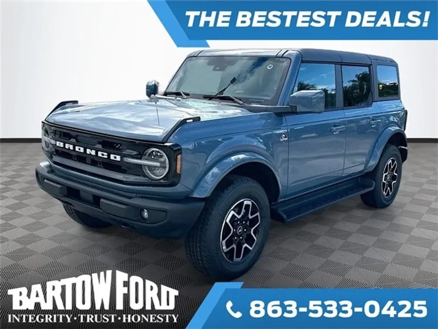 2025 Ford Bronco Outer Banks photo 1