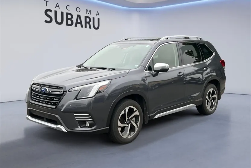 2022 Subaru Forester Touring photo 1