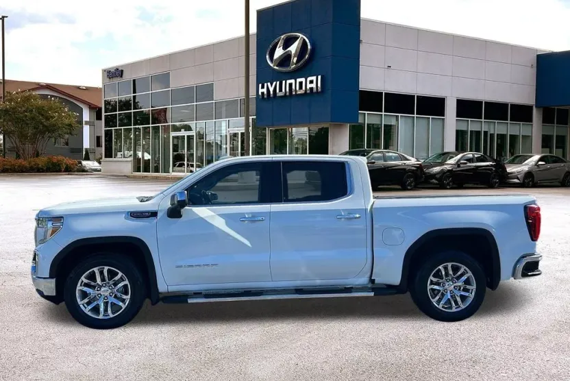 2019 Gmc Sierra 1500 SLT photo 1