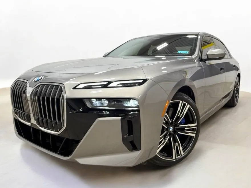 2023 Bmw 760i xDrive photo 1