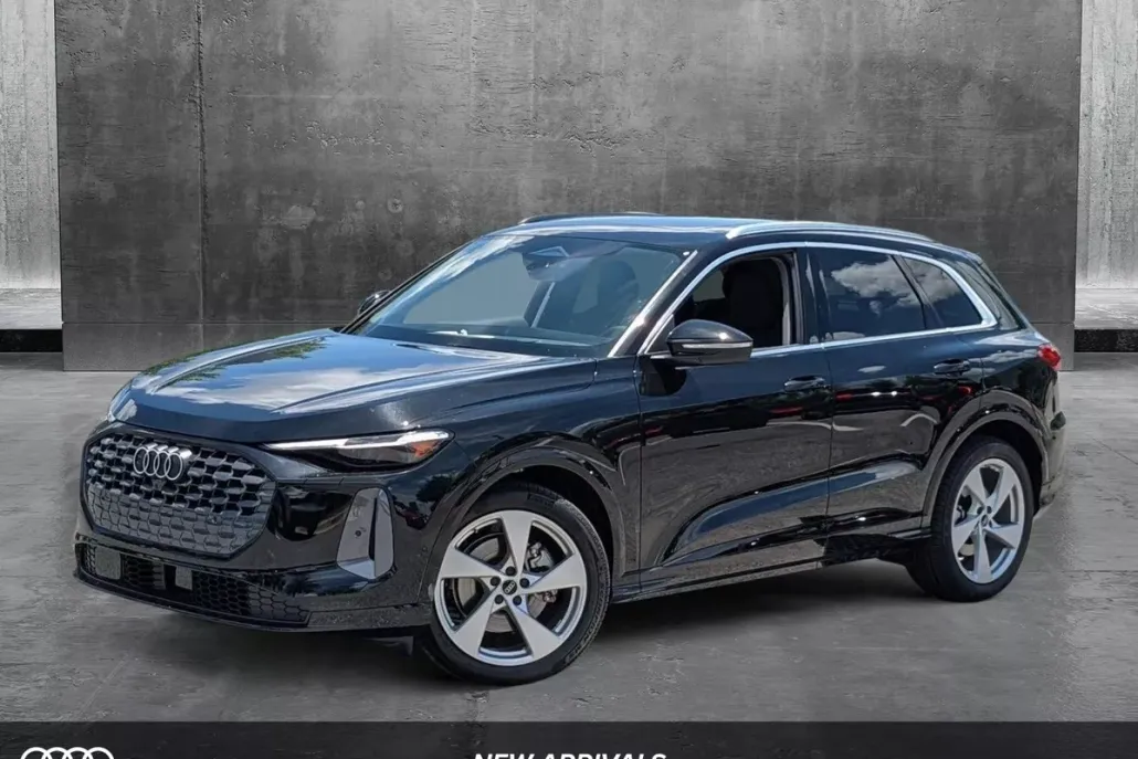 2025 Audi Q5 2.0T Prestige photo 1