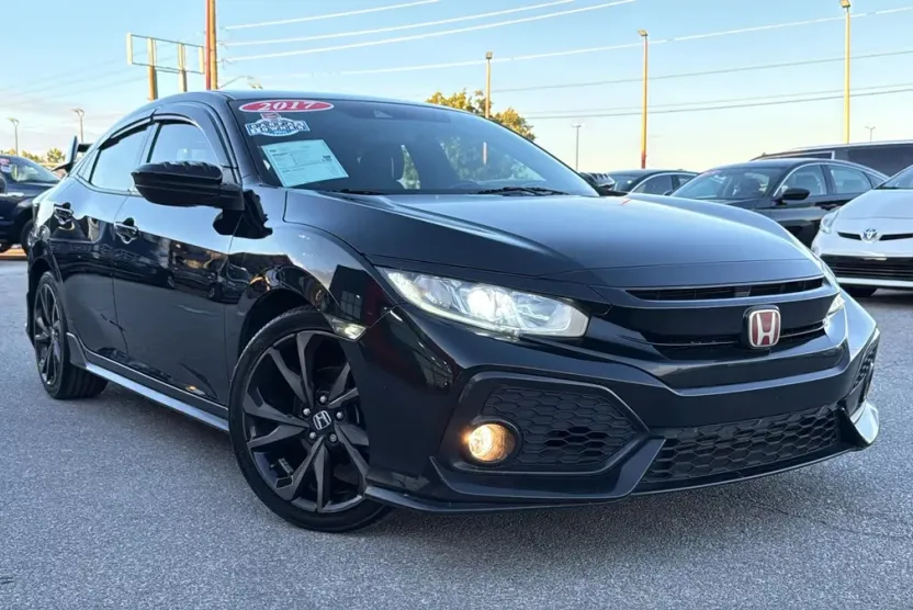 2019 Honda Civic Sport Hatchback photo 1