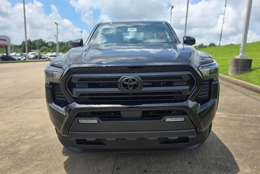 2025 Toyota Tacoma SR5 Double Cab photo 1