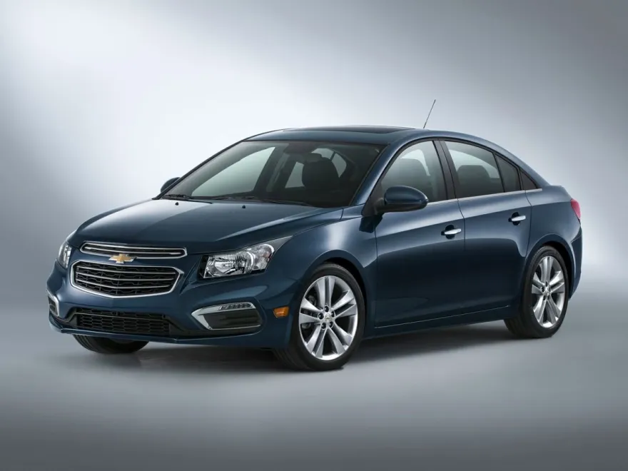 2015 Chevrolet Cruze LS photo 1