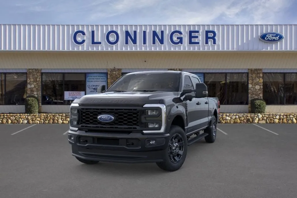 2025 Ford F-250 photo 1