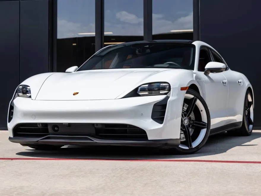 2023 Porsche Taycan 4S photo 1