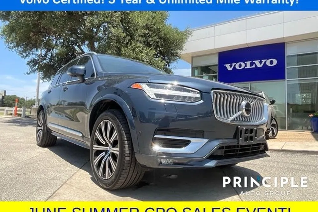 2023 Volvo XC90 Plus photo 1