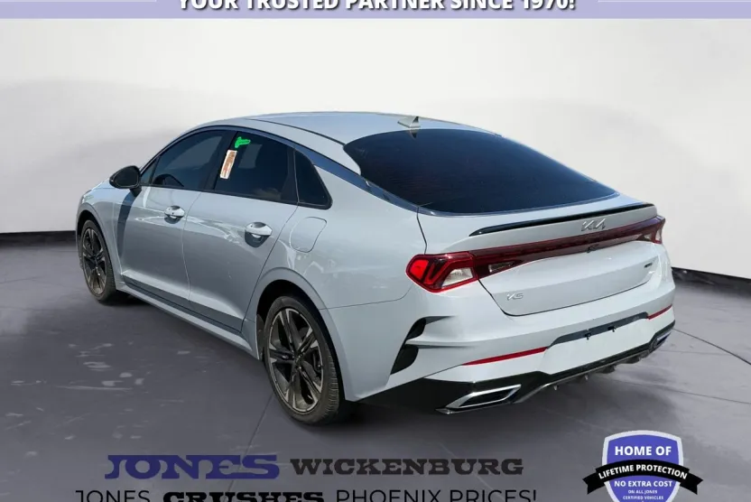 2024 Kia K5 GT-Line photo 1