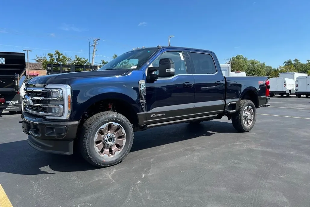 2025 Ford F-350 photo 1
