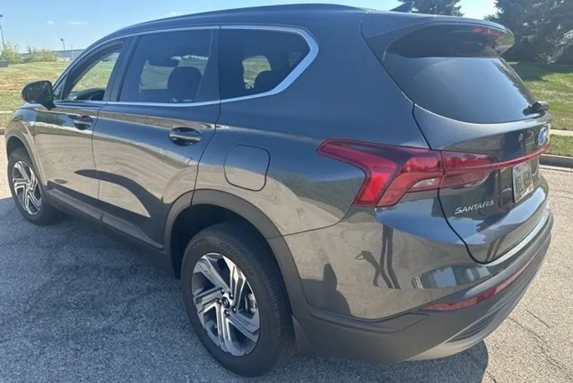 2023 Hyundai Santa Fe SE photo 1